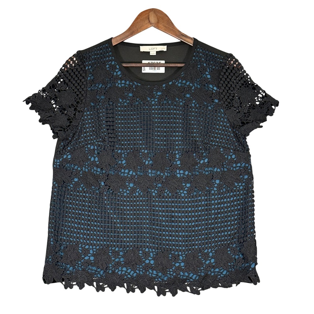LOFT Crochet Lace Front Top Womens Medium Petite Black Teal Floral Excellent